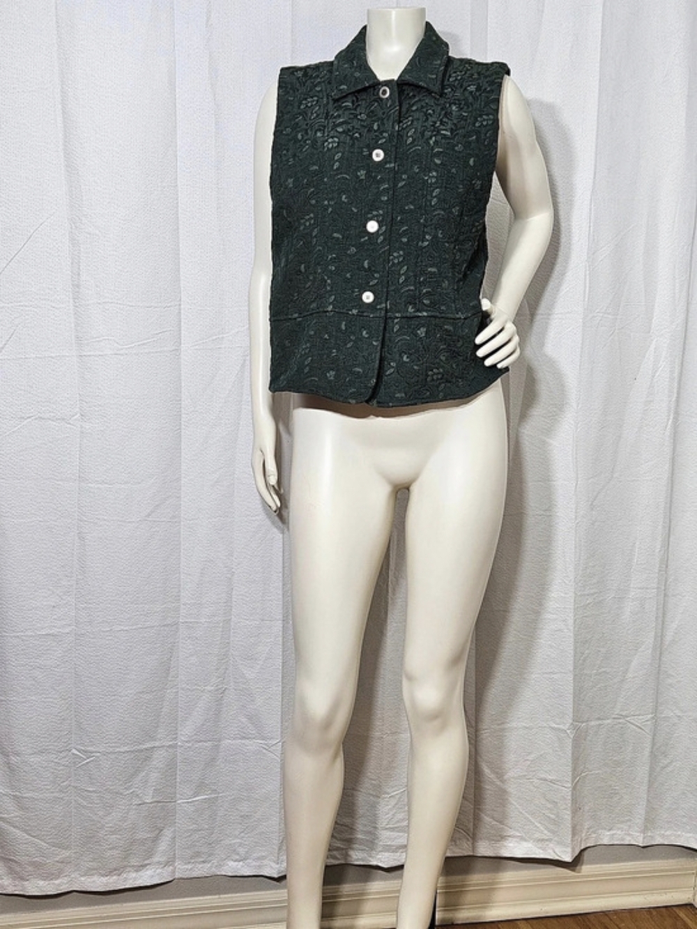Vintage Christopher & Banks Forest Green Floral Vest Size M - Picture 3 of 11